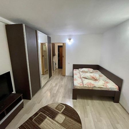 Apartamento Garsoniera Moderna Parcare Internet Piteşti Exterior foto